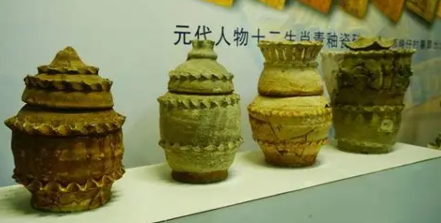 景德镇陶瓷世家胡家：百年传承的瓷韵传奇