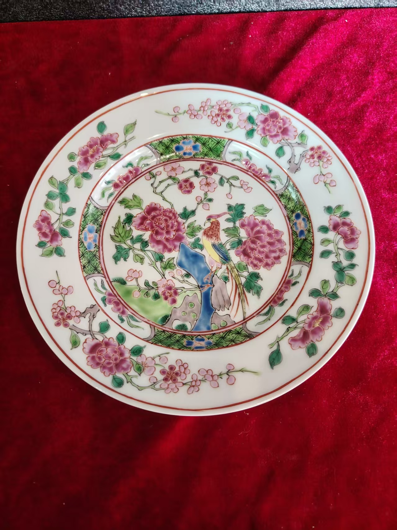 ”必定如意“花鸟纹瓷盘